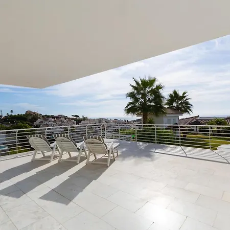 With A Sunny Terrace Lejlighed *